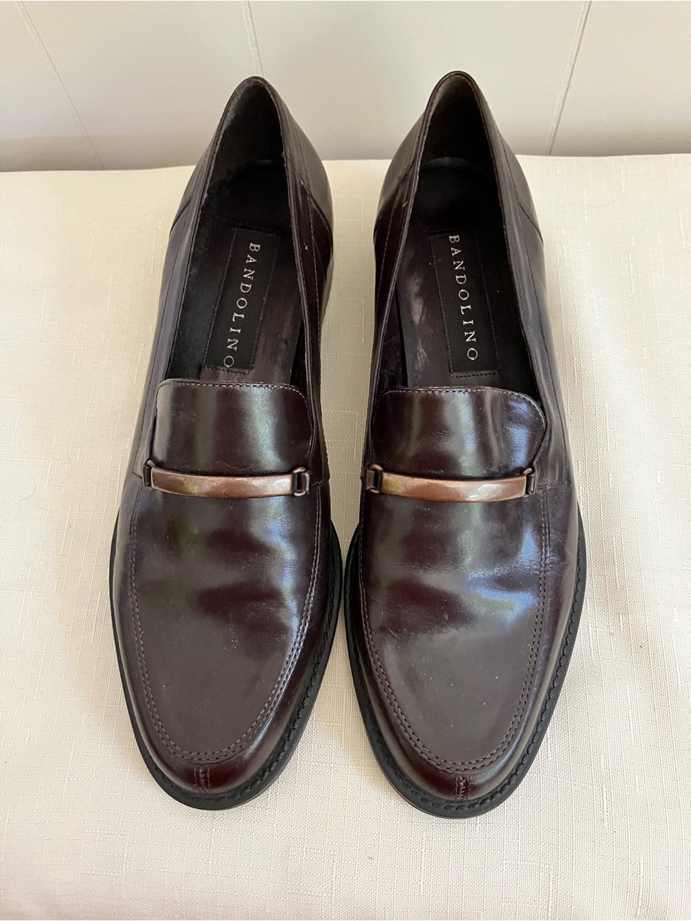 Bandolino Brown Leather Loafers with Metal Accent * Runs Narrow *